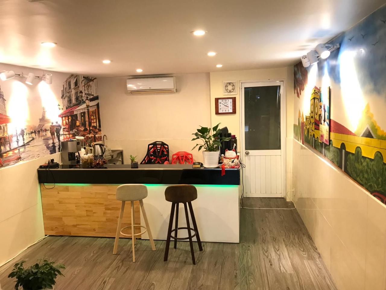 The Lily Hostel & Coffee Ho Chi Minh City Bagian luar foto