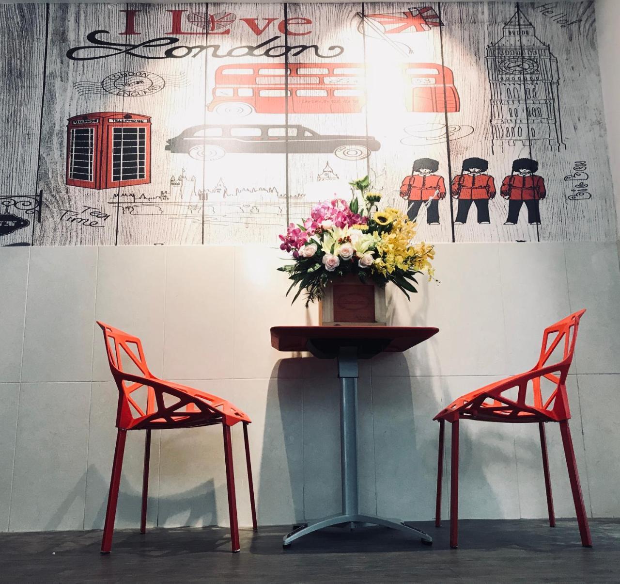 The Lily Hostel & Coffee Ho Chi Minh City Bagian luar foto