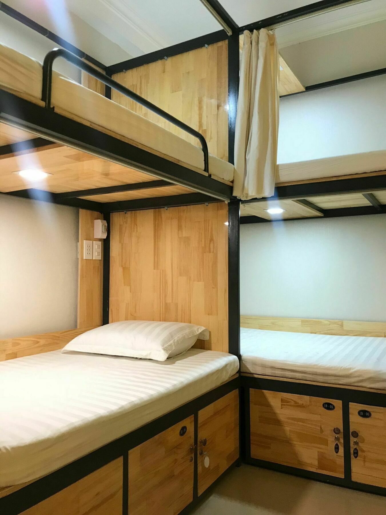 The Lily Hostel & Coffee Ho Chi Minh City Bagian luar foto