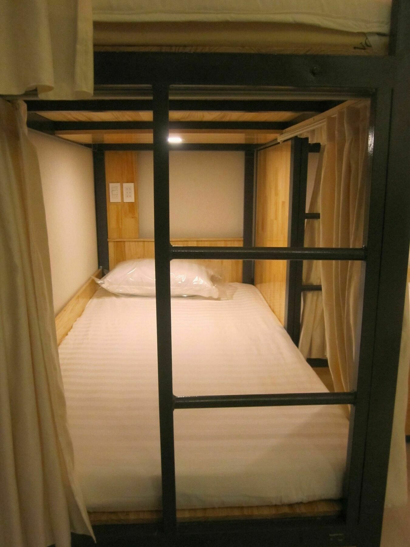 The Lily Hostel & Coffee Ho Chi Minh City Bagian luar foto
